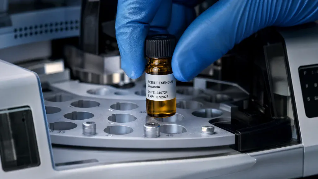 Qué es un aceite esencial quimiotipado y por qué importa en clínica